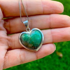 GENUINE COLOMBIAN EMERALD PENDANT HEART GREEN ❇️